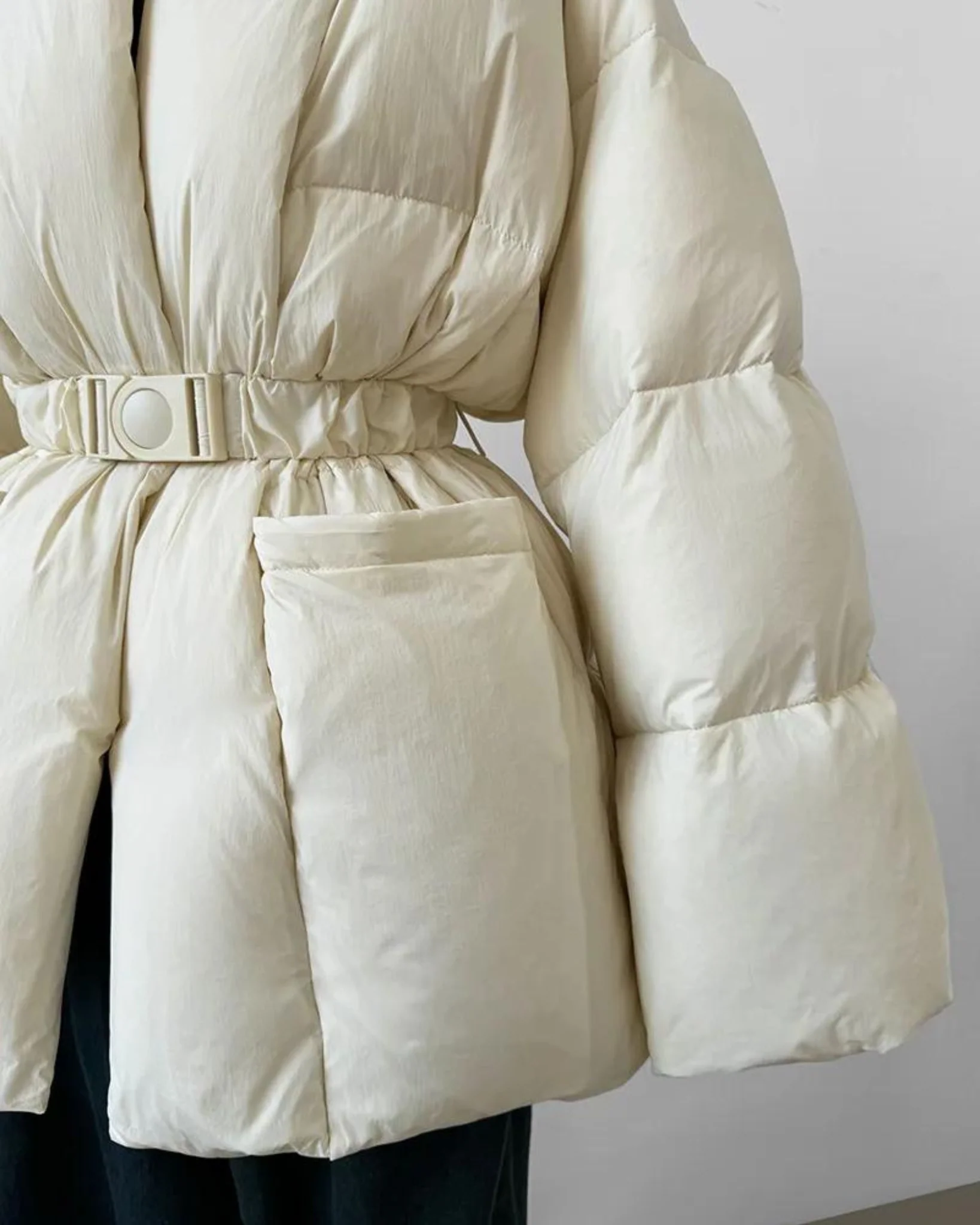007 Puffer Coat With Belt - Image 9