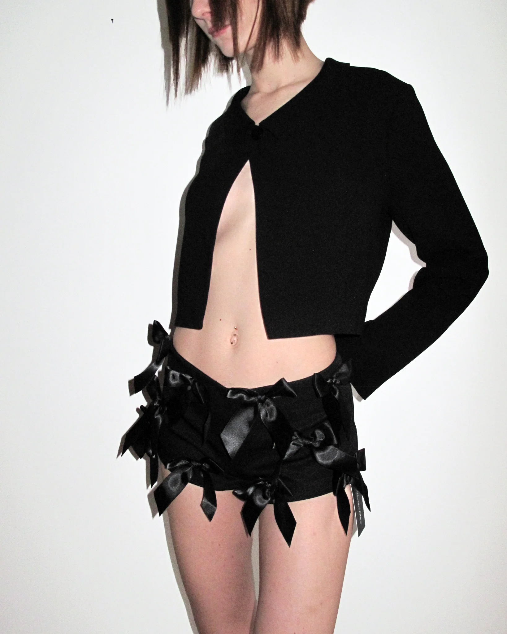 Black Bow Decor Low-Waist Shorts - Image 4