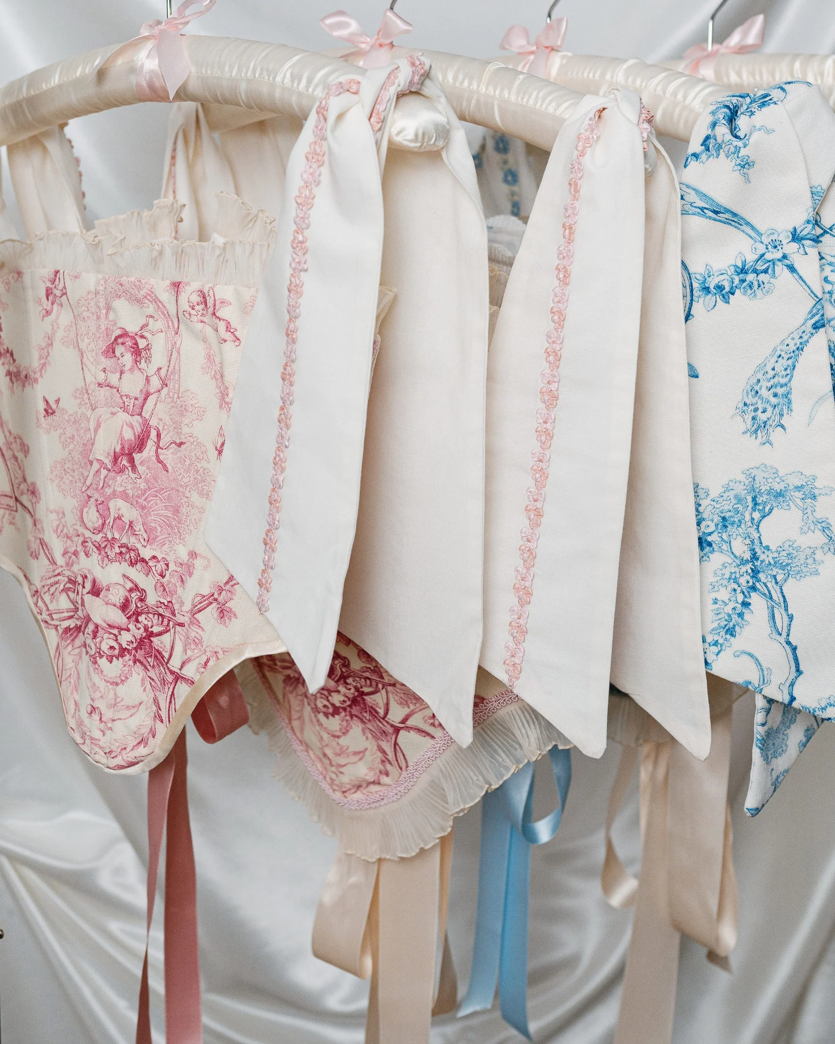 Corset Toile de Jouy – Pink Satin Bias - Image 9