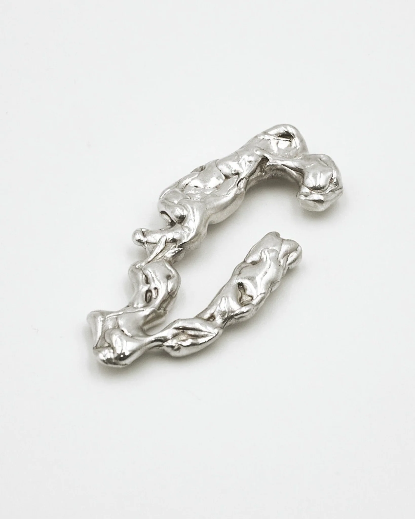 CSST02 // Silver Curling Ear Cuff