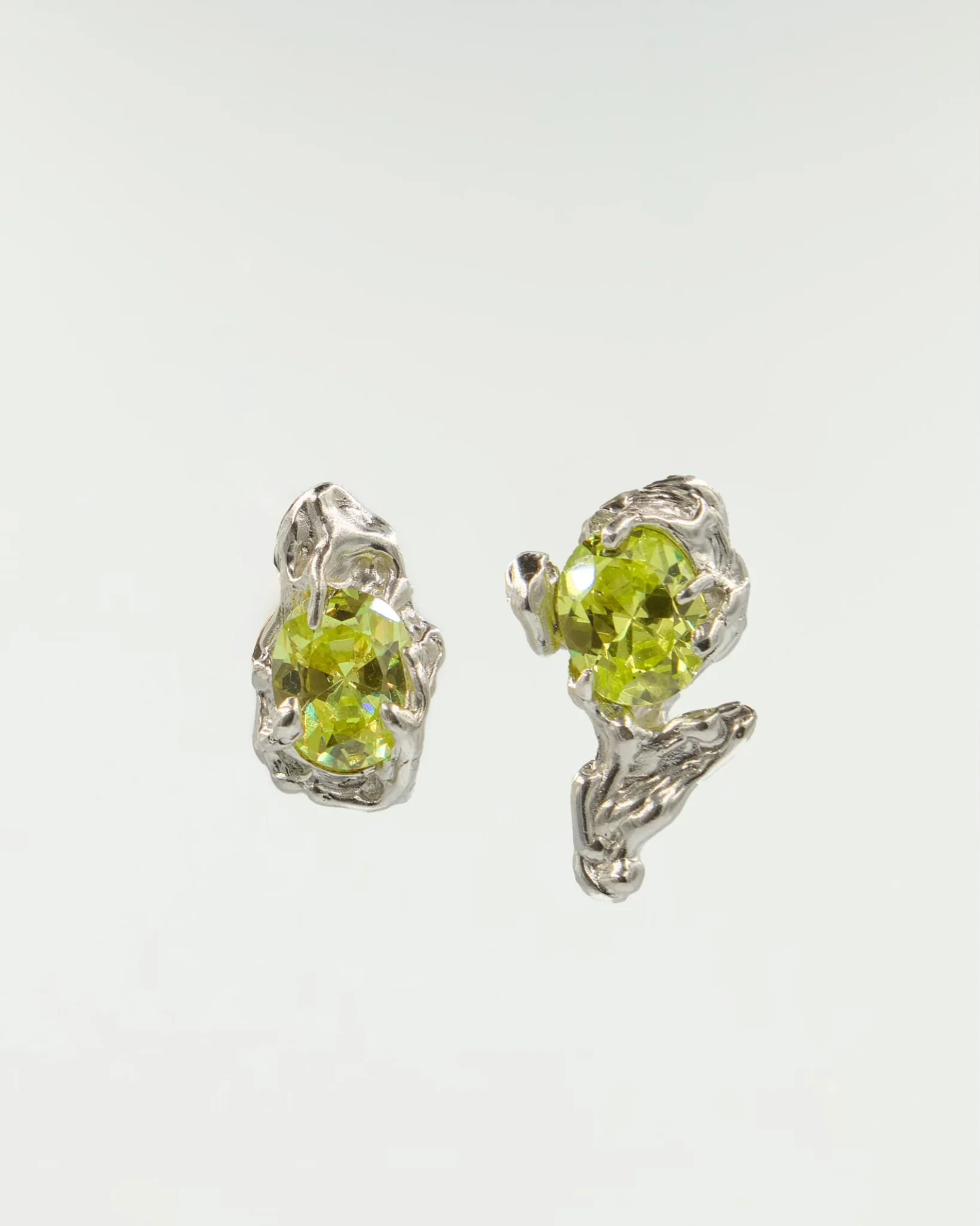 ESST04 // Twin Silver Earrings With Zirconia Stone - Image 3