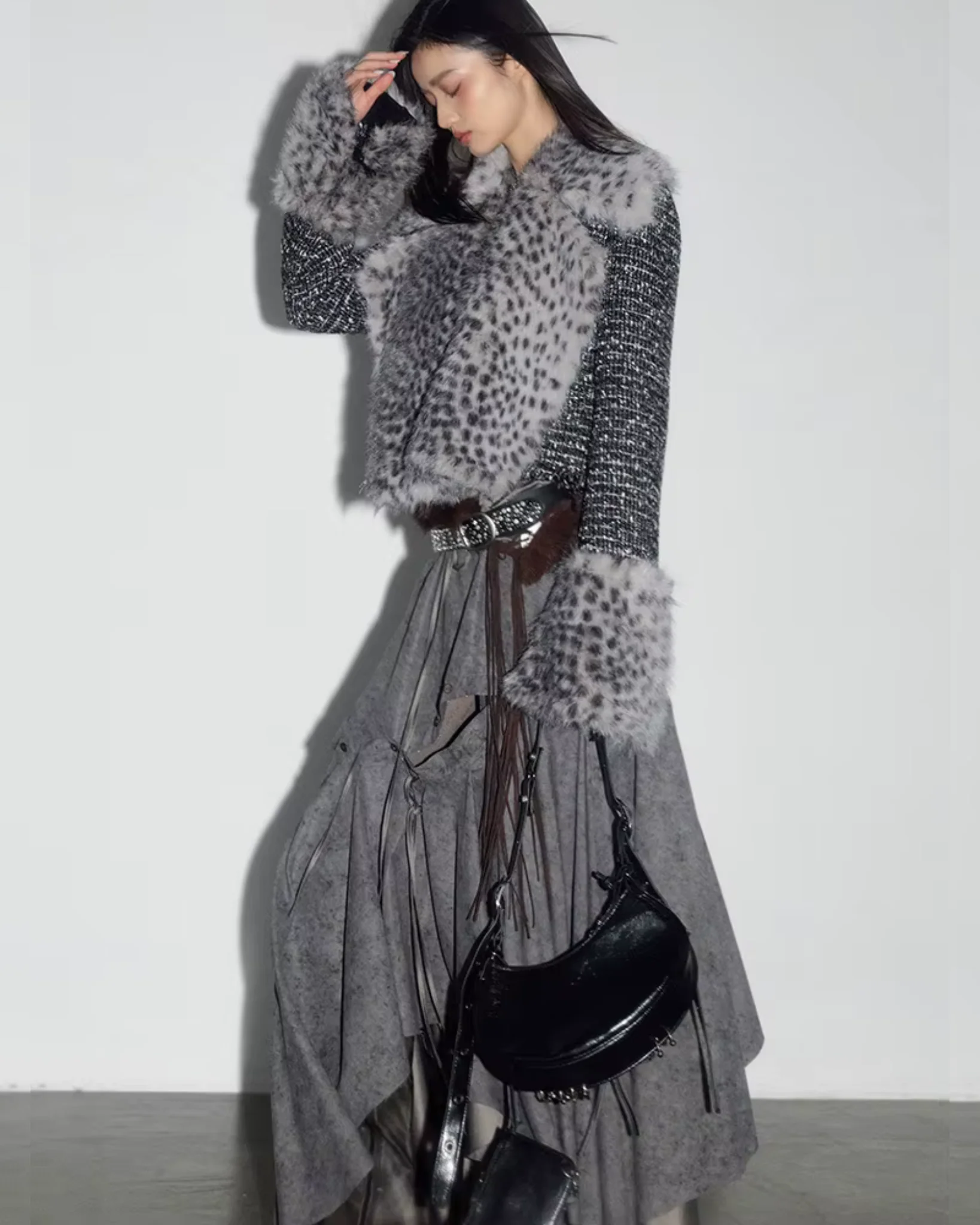 MIRA Leopard Faux Fur Jacket - Image 3