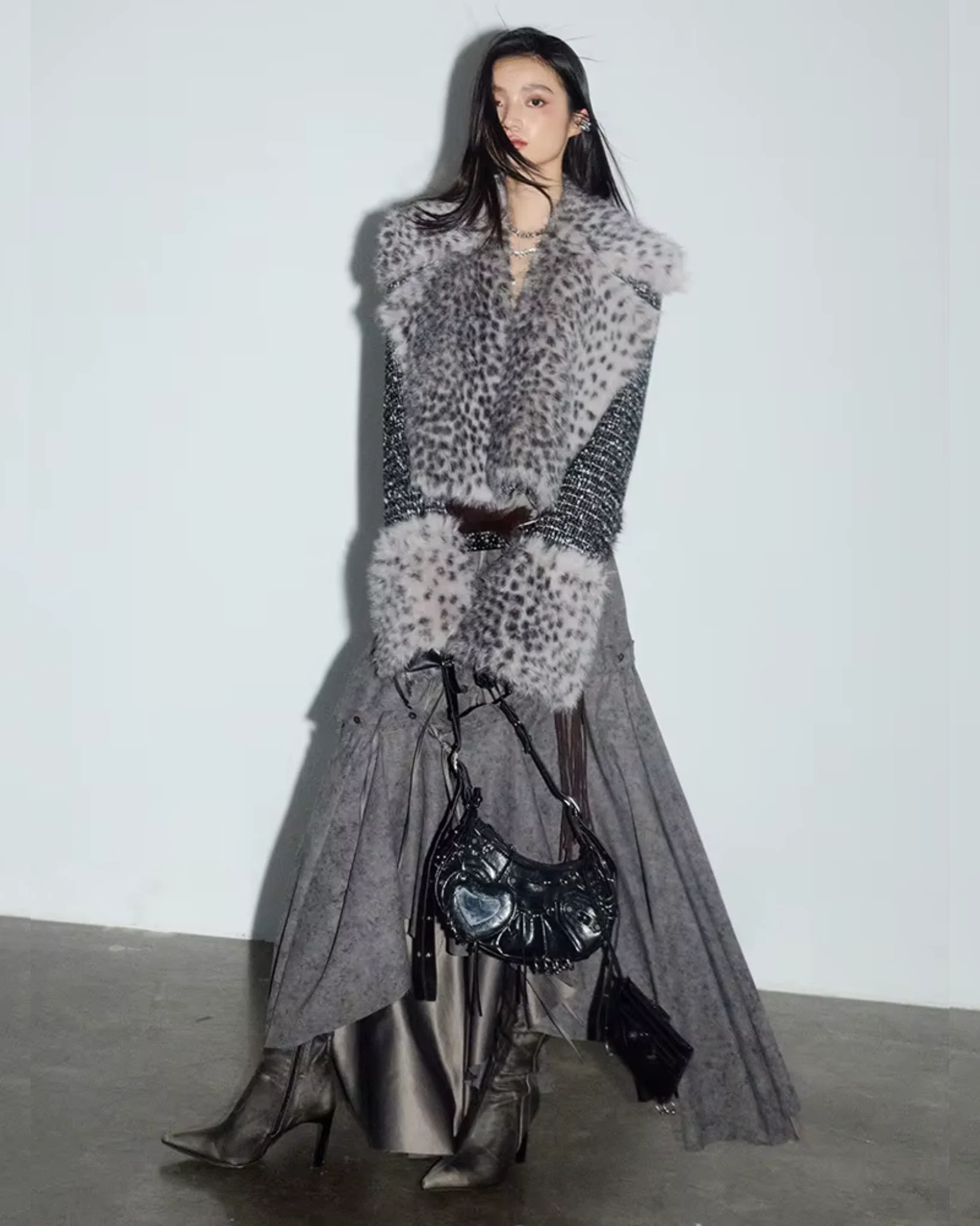 MIRA Leopard Faux Fur Jacket - Image 5