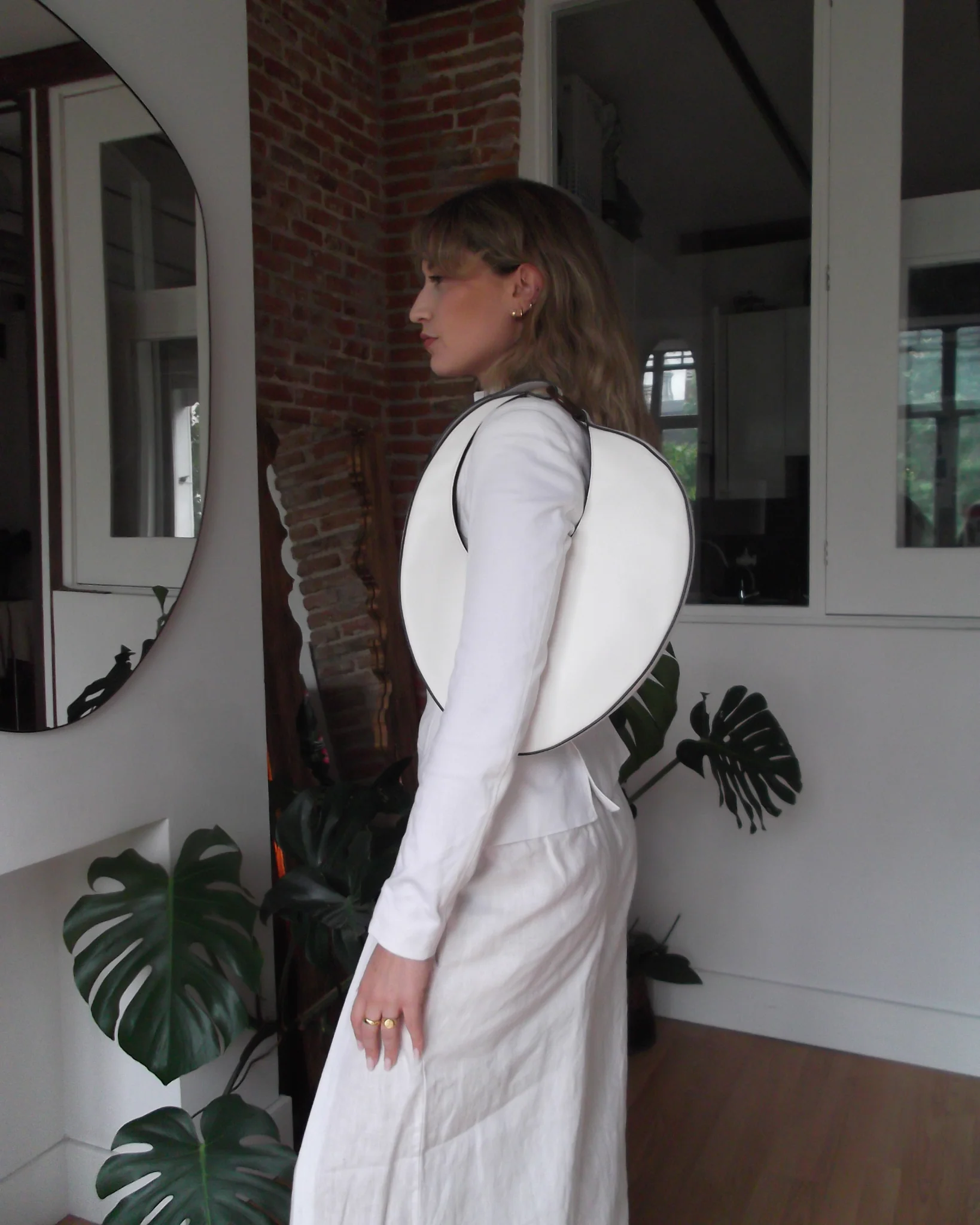 LOLA Oval Bag - Image 3