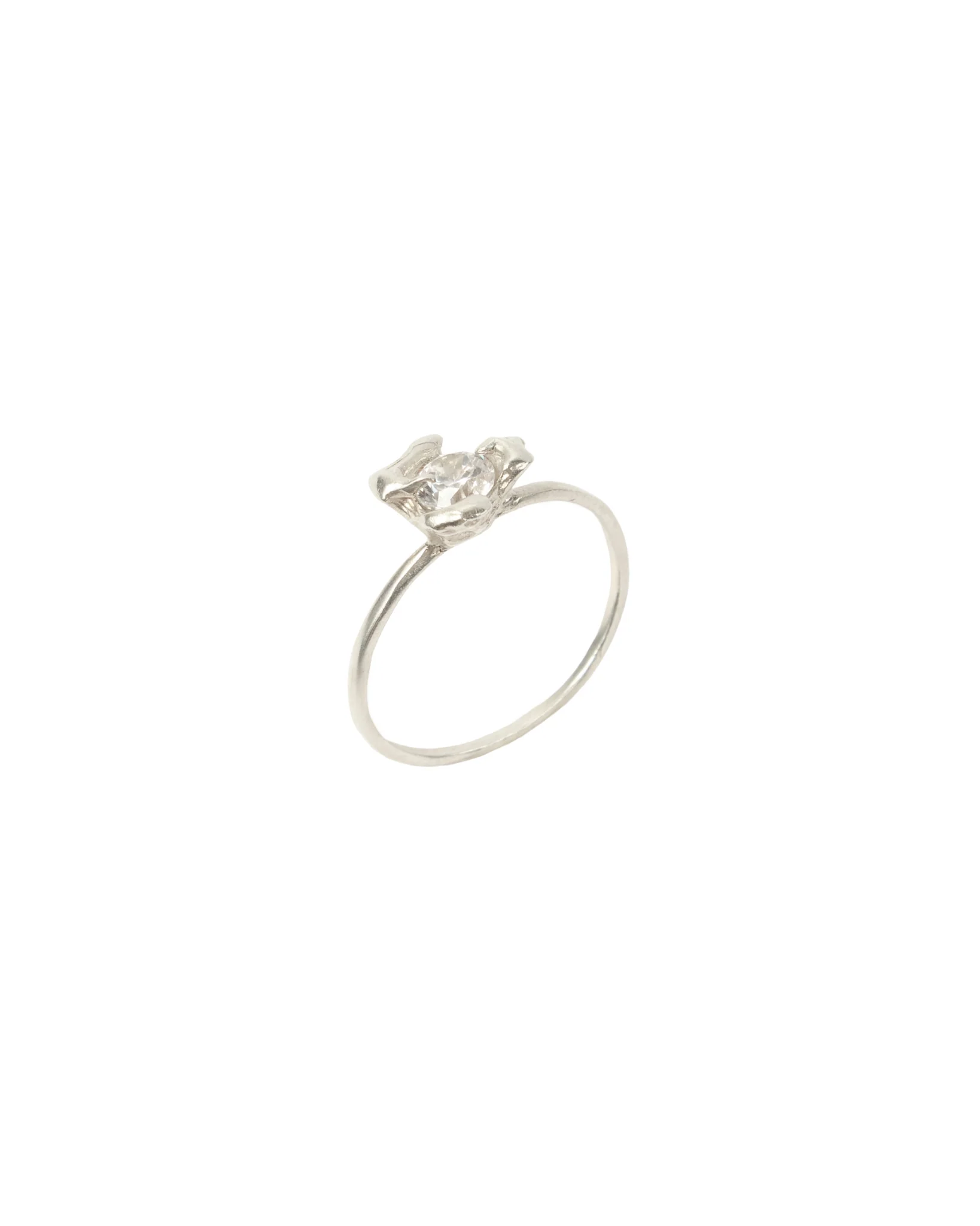 R8SS25 Little Flower Ring