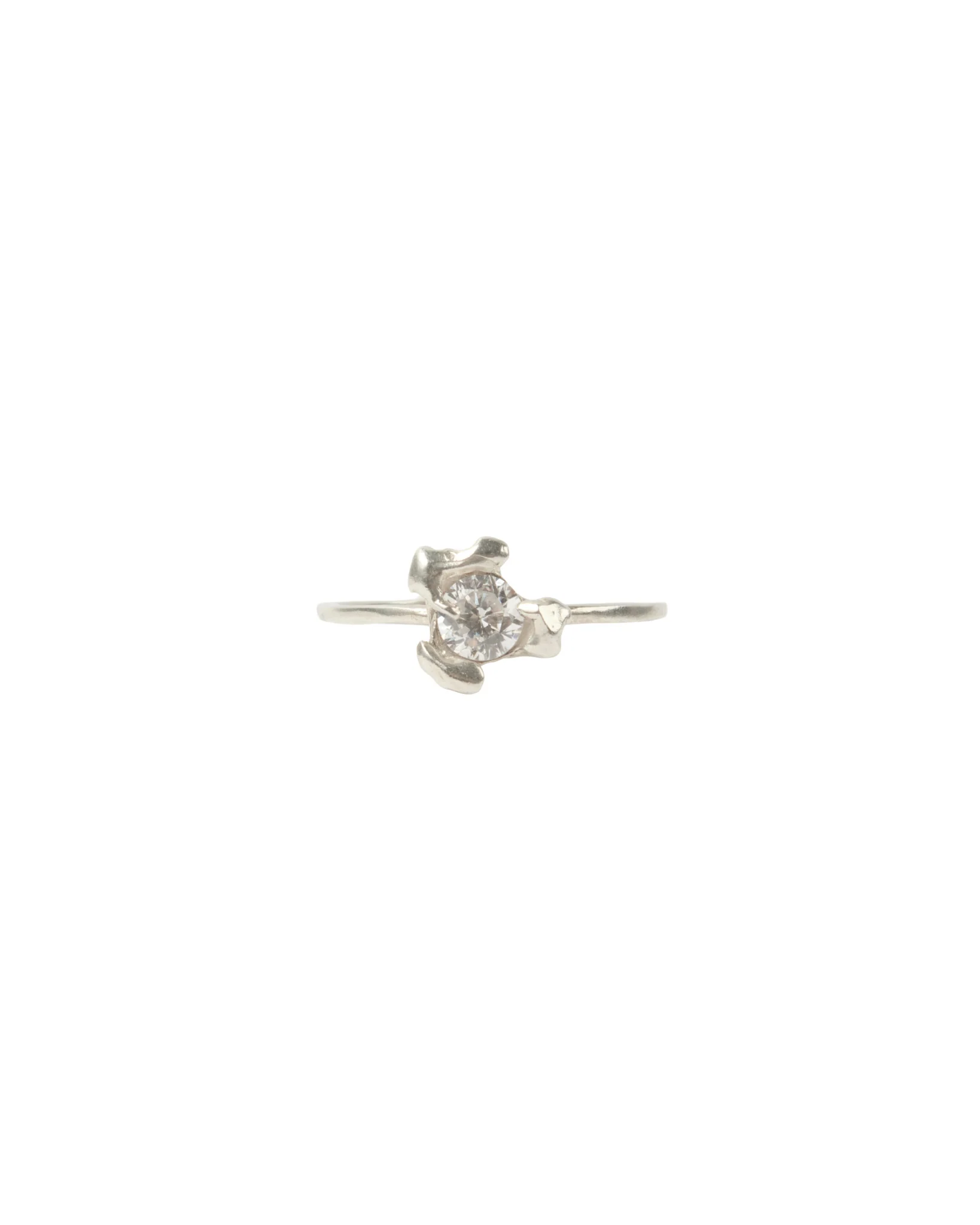 R8SS25 Little Flower Ring - Image 3