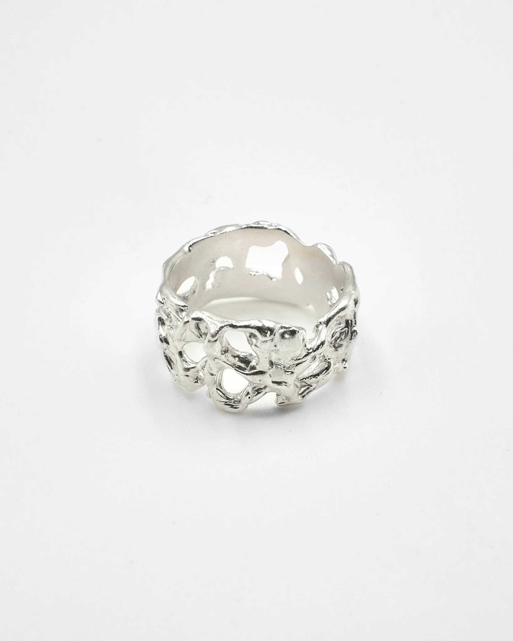 RSST02 // Unisex monster ring with holes - Image 4