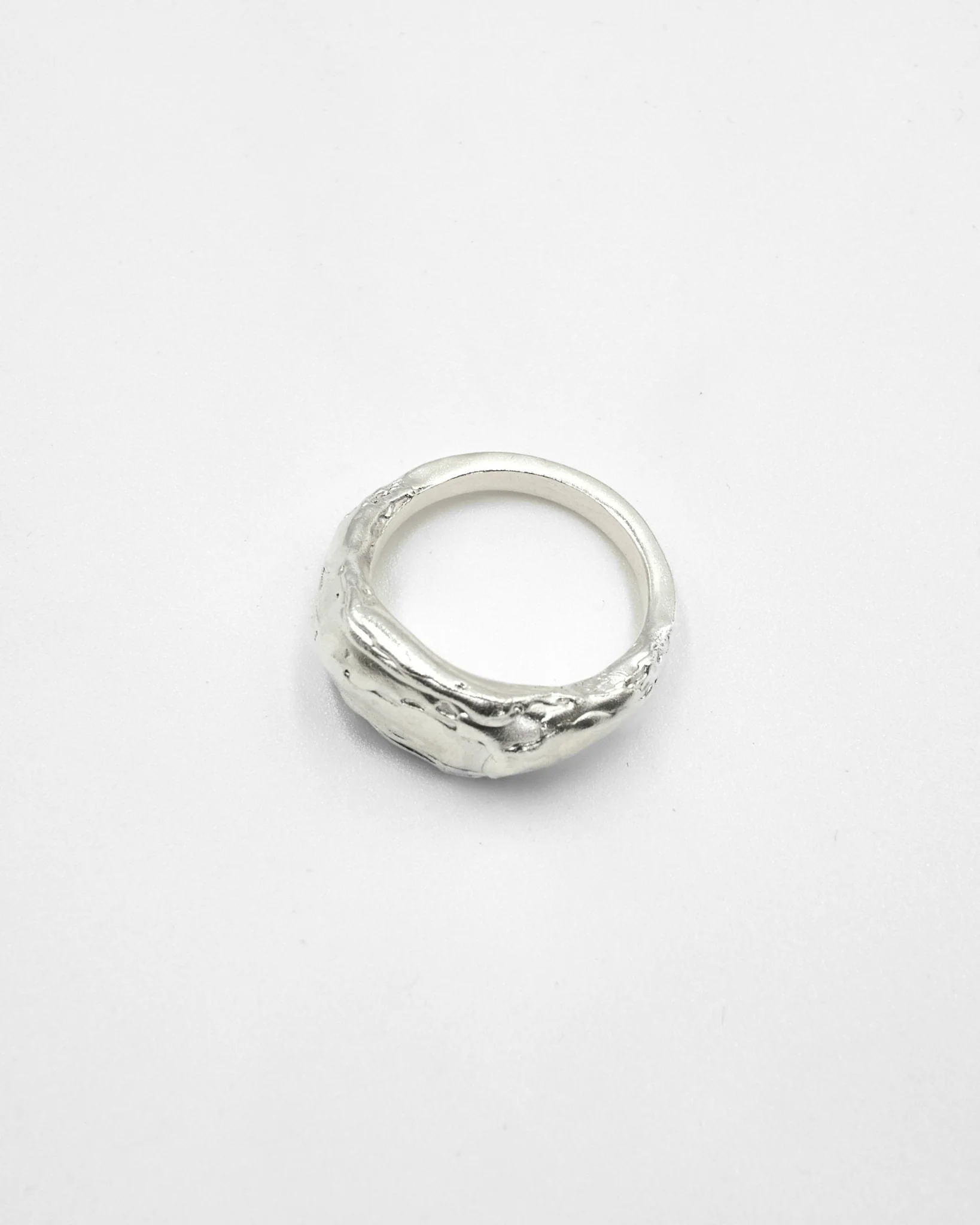 RSST08 // Unisex signet ring - Image 3